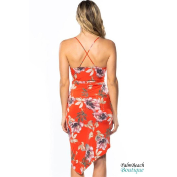 Red Ruched Front Cross Back Floral Mini Midi Dress - Picture 2 of 3